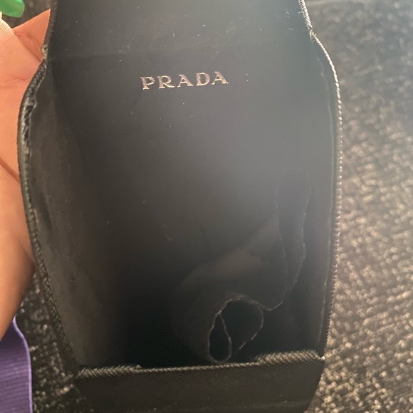 Authentic Prada sunglasses - Picture 7 of 8